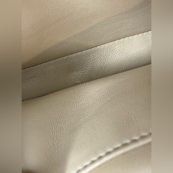 Coach Pillow Tabby 18 in Beige Leather crossbody 2 way bag with 2 straps EUC - Picture 11 of 16